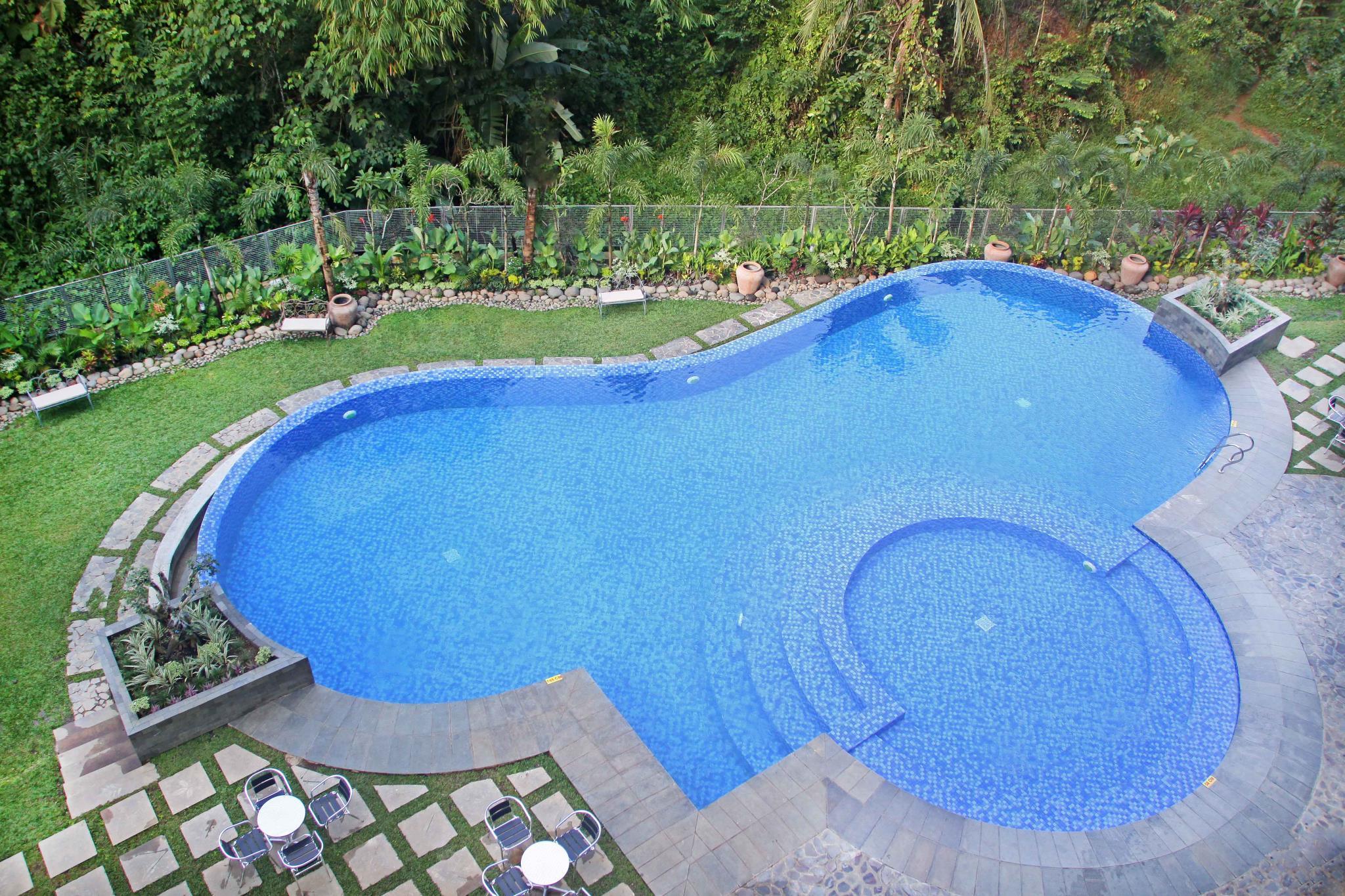 Famvida Hotel Lubuklinggau מראה חיצוני תמונה