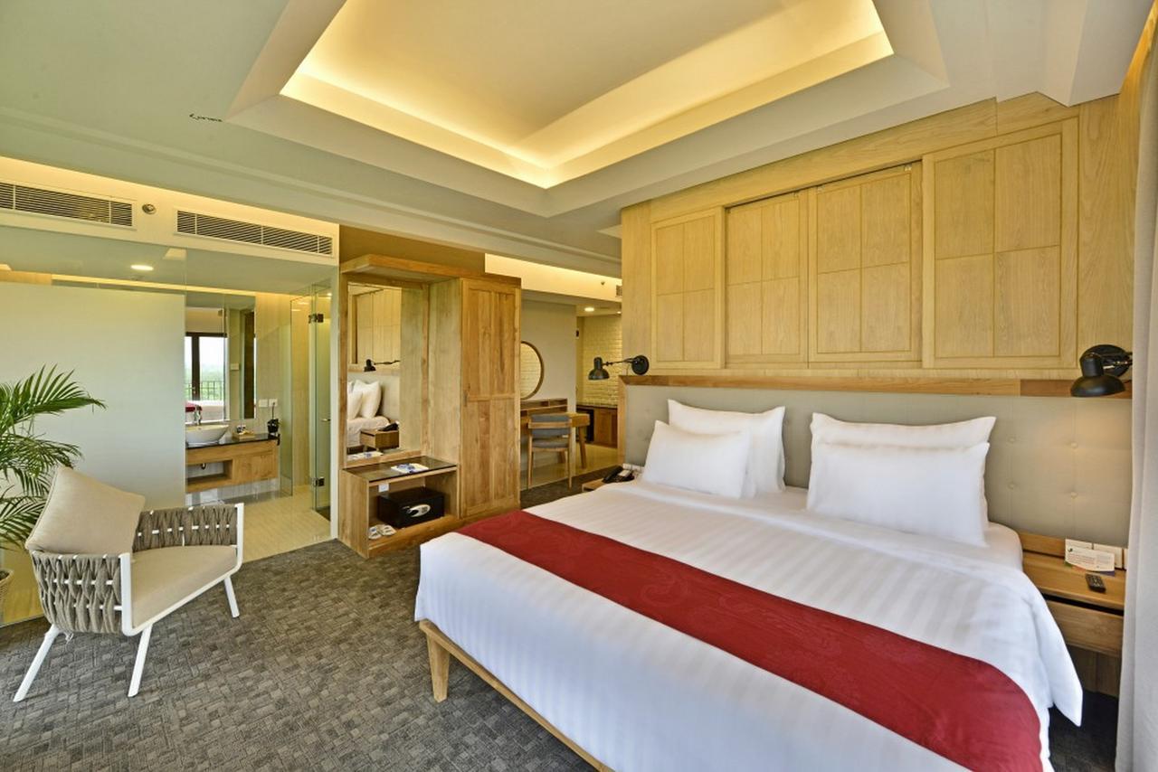 Famvida Hotel Lubuklinggau חדר תמונה