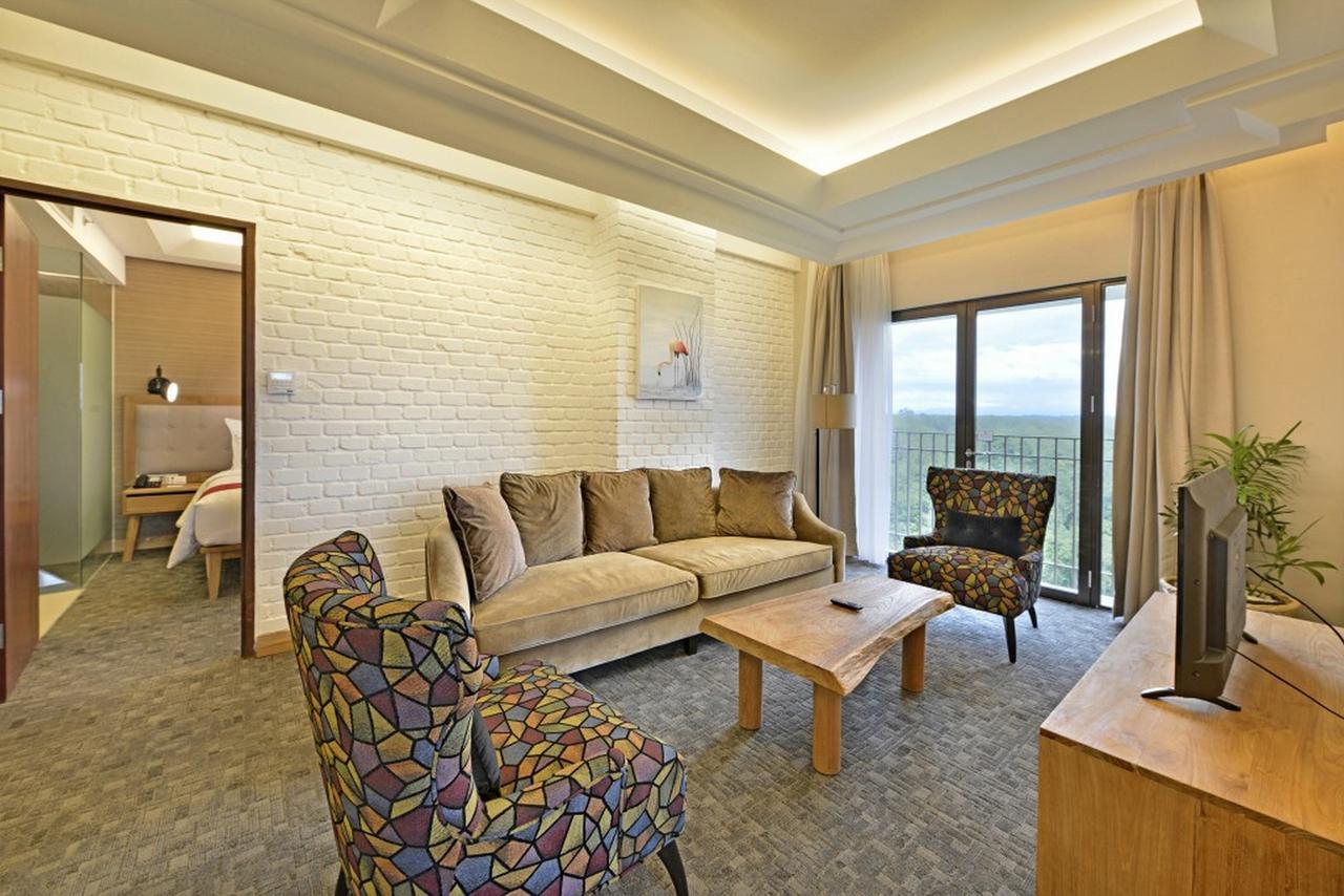 Famvida Hotel Lubuklinggau חדר תמונה