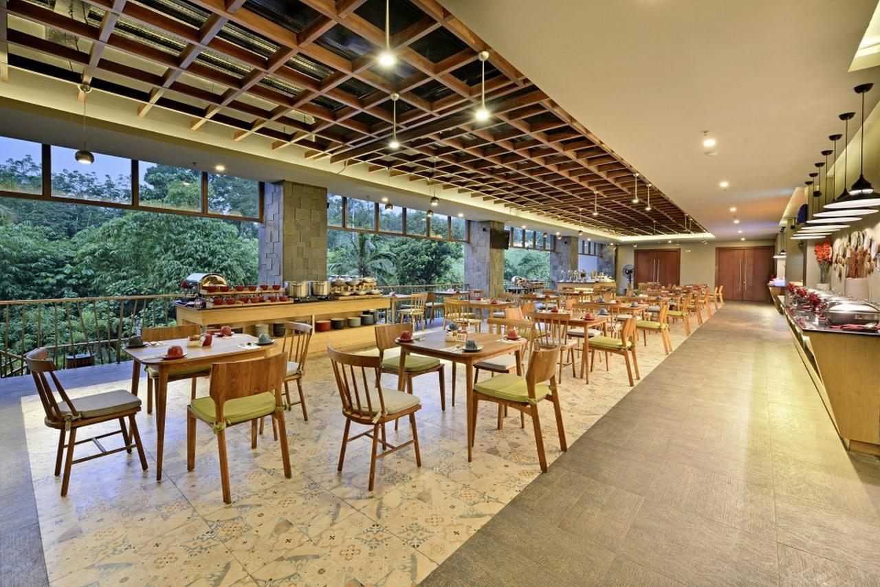 Famvida Hotel Lubuklinggau מראה חיצוני תמונה